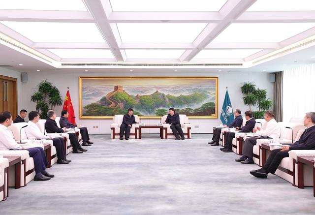 國家電網(wǎng)董事長、黨組書記張智剛董事長與三峽集團(tuán)董事長劉偉平、總經(jīng)理韓君會談