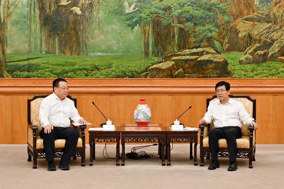 中核集團(tuán)總經(jīng)理、黨組副書記申彥鋒拜會(huì)福建省委副書記、省長趙龍