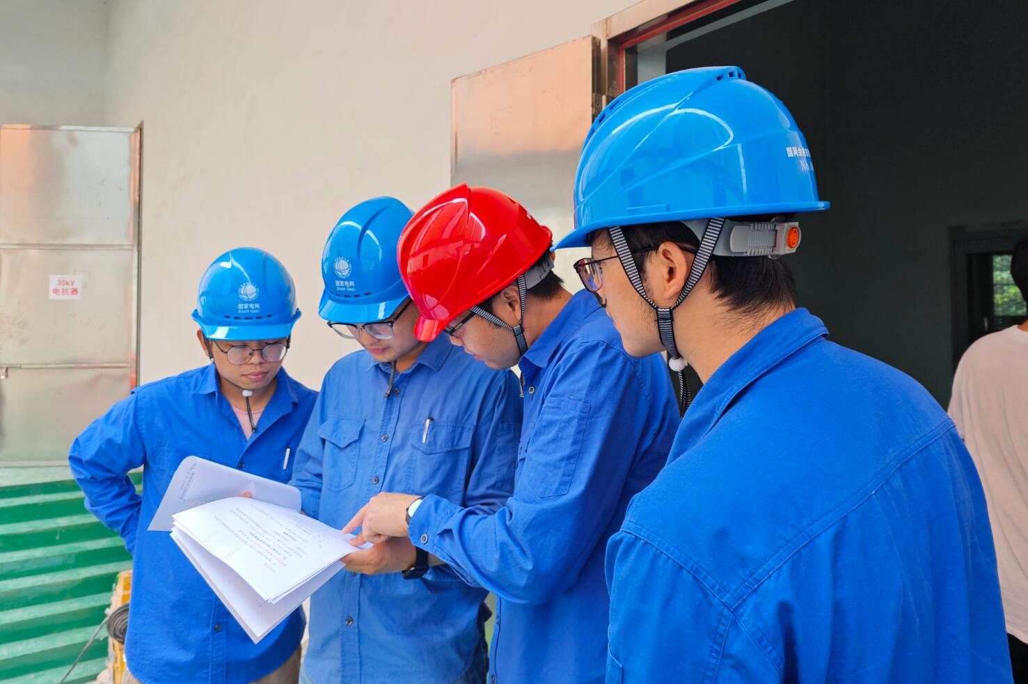 國網余姚市供電公司企業(yè)用電快響應 助力企業(yè)擴產能