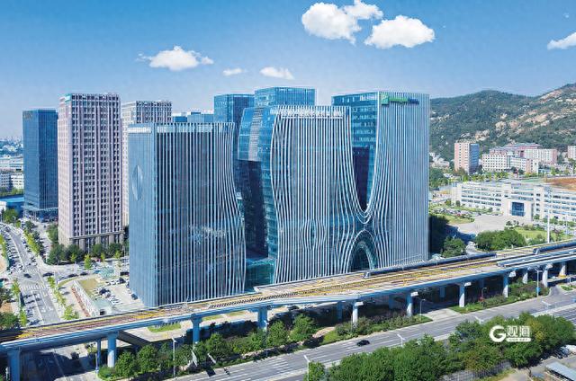 年內(nèi)產(chǎn)業(yè)規(guī)模將達(dá)350億元!青島:場(chǎng)景豐富算力加持 集聚AI企業(yè)