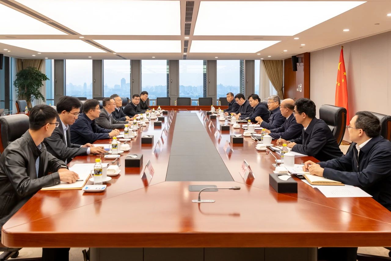 國家能源集團(tuán)黨組書記、董事長劉國躍會見中國礦業(yè)大學(xué)校長趙宏偉