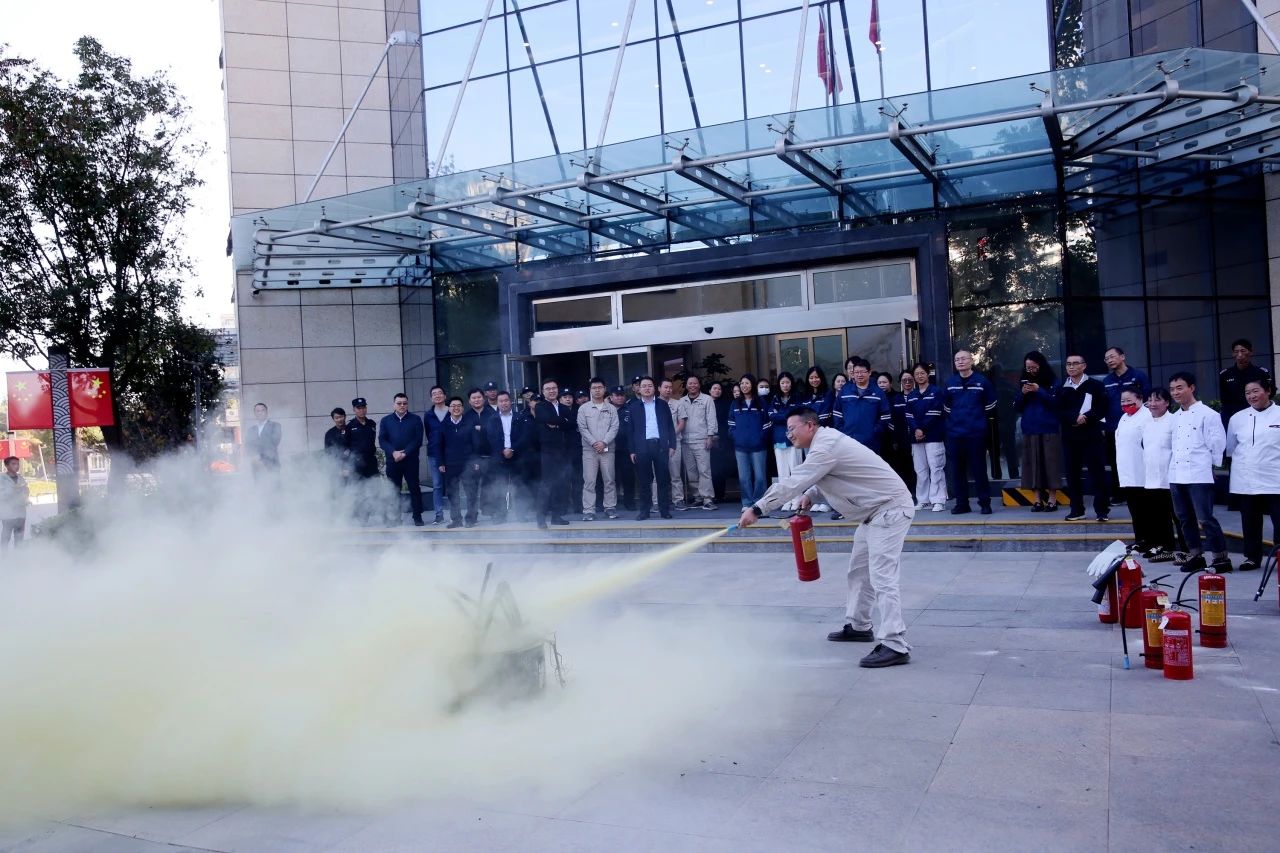 大唐云南公司開展消防安全培訓暨火災(zāi)應(yīng)急疏散演練