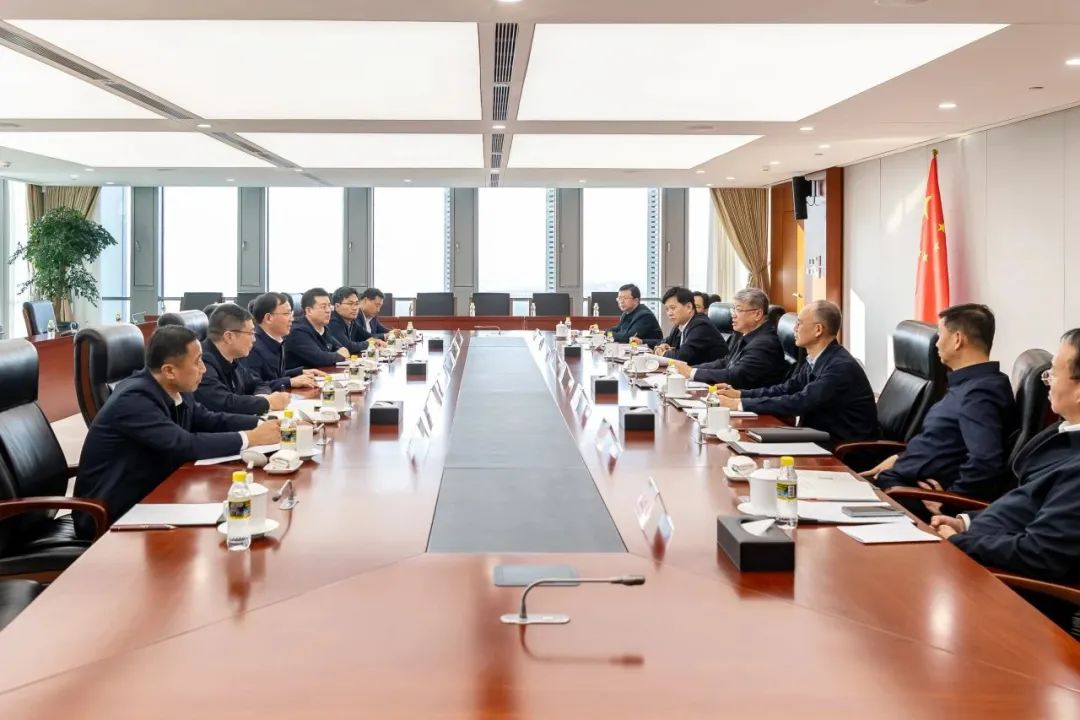 國家能源集團(tuán)黨組書記、董事長劉國躍與中國大唐黨組副書記、總經(jīng)理張傳江會談