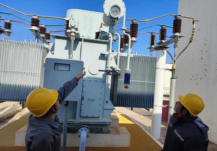 國(guó)網(wǎng)康?？h供電公司加強(qiáng)設(shè)備特巡 高效率保供迎峰度冬