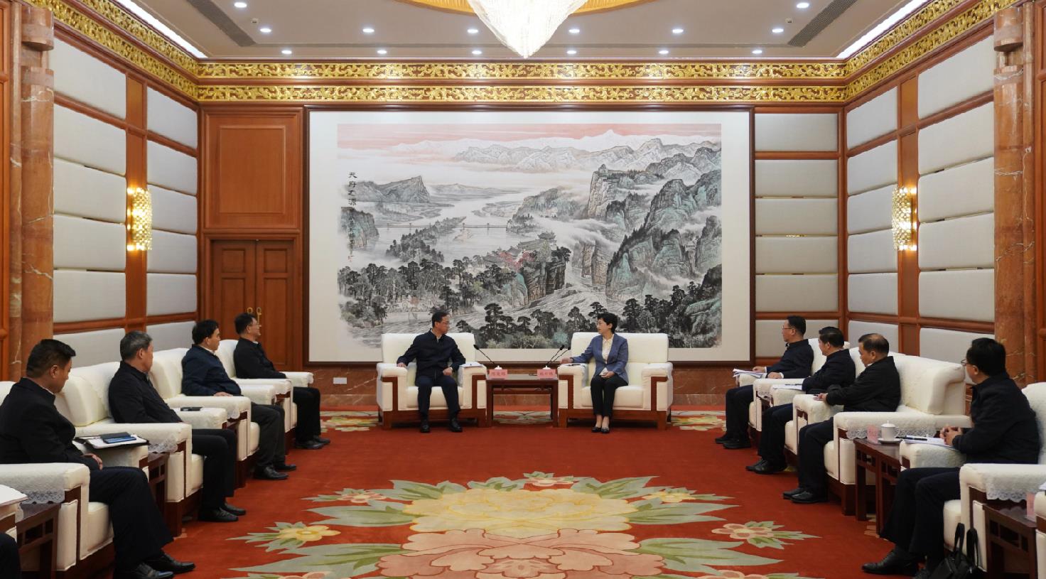 中國安能集團(tuán)黨委書記、董事長陳奕輝拜會(huì)四川省委副書記、省長施小琳