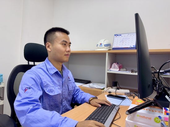 【新春走基層】春節(jié)堅(jiān)守，點(diǎn)亮異國(guó)的奉獻(xiàn)之光