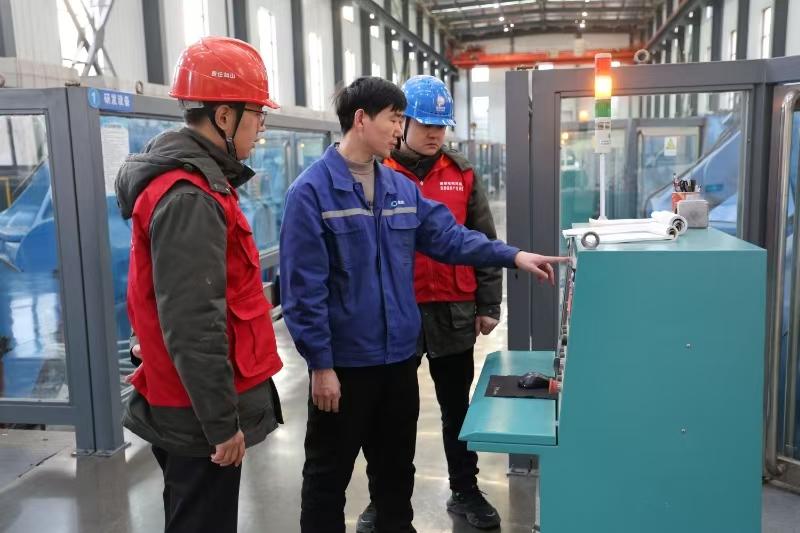 國網(wǎng)新安縣供電公司唱好服務曲，助企開好局