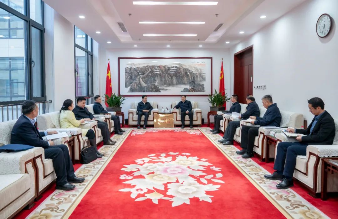 內(nèi)蒙古電力集團(tuán)與包頭市委、市政府交流座談