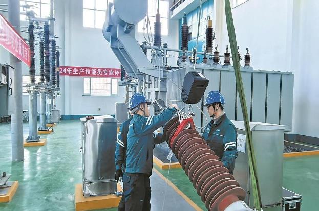 山西晉城供電研制組合器具，變壓器高壓套管吊裝無(wú)須登高