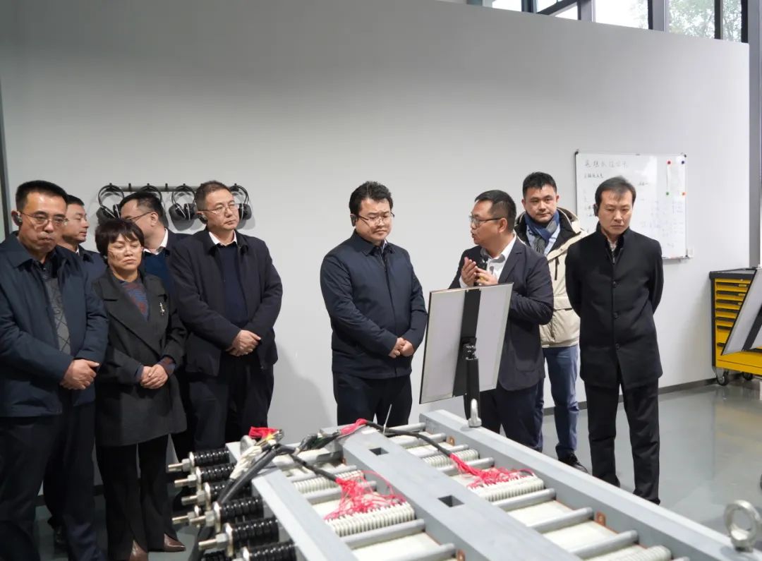 慶陽市委常委、西峰區(qū)委書記孔衛(wèi)濤一行考察寰泰儲能