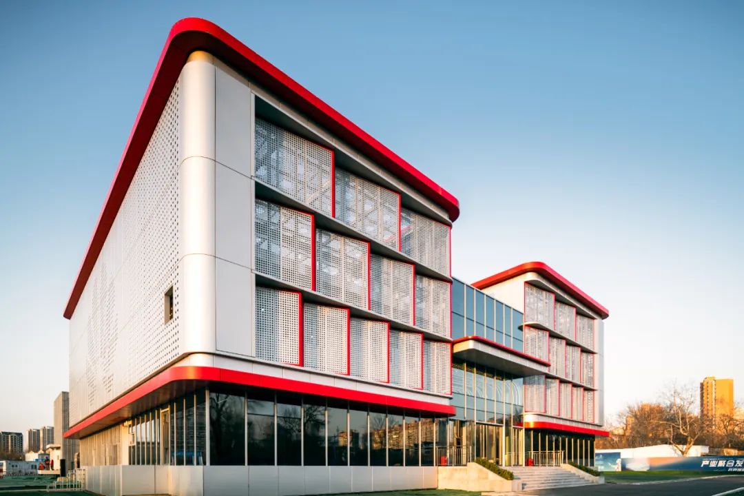 天津智算中心：打造AI算力高地，探索數(shù)字經(jīng)濟(jì)的“津門模式”