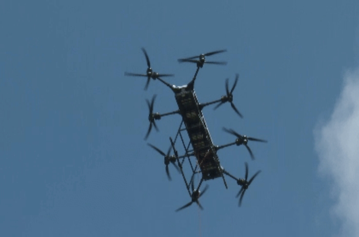 8軸16旋翼重載無人機(jī)在十堰上崗，助力電網(wǎng)建設(shè)